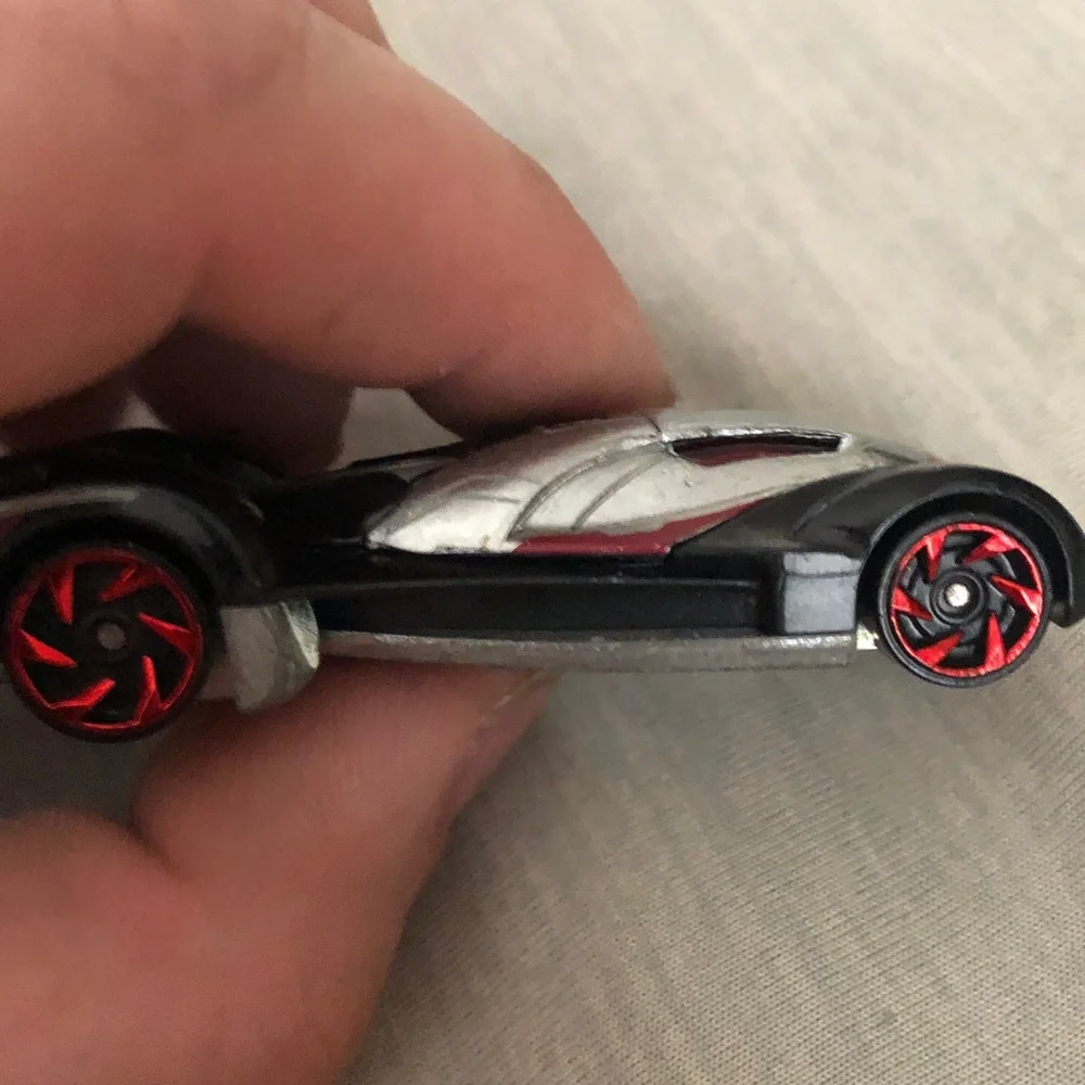 Hot Wheels exciting silver